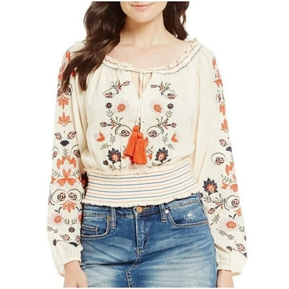 Chelsea & Violet Floral Bohemian Smocked Embroidered Cropped Blouse Tassels Sz S - Picture 3 of 9